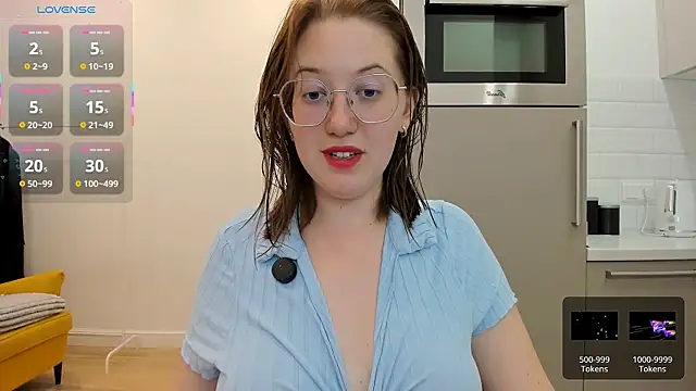 Snapshot of Charmy_Gracy chatting on 07/24/26, 09:29 Charmy Gracy online show from 07/24/26, 09:29