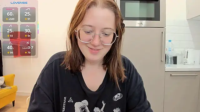 Snapshot of Charmy_Gracy chatting on 07/26/26, 11:17 Charmy Gracy online show from 07/26/26, 11:17