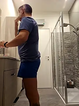 Snapshot of kekko-1982 chatting on 12/10/24, 12:27 kekko-1982 online show from 12/10/24, 12:27