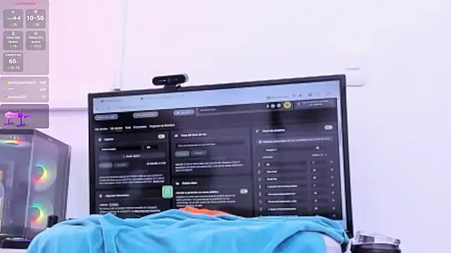 naty girl  online show from 10/09/25, 12:36