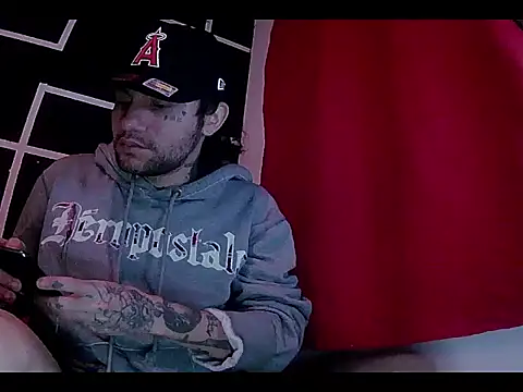 Snapshot of Christian_Stiven1 chatting on 11/22/25, 11:42 Christian Stiven1 online show from 11/22/25, 11:42