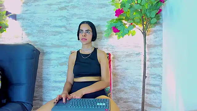 Amelia Myers online show from 10/23/25, 08:07