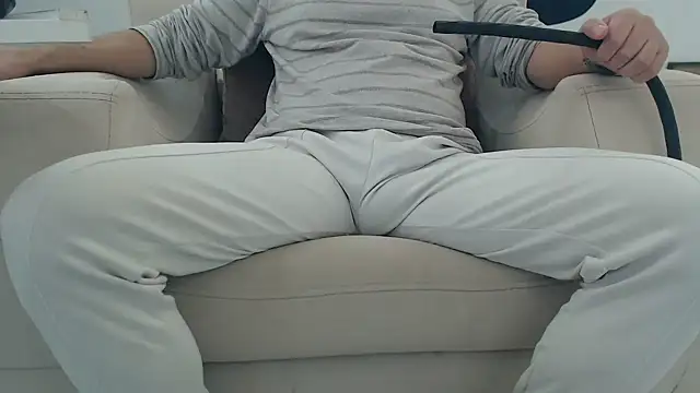 Snapshot of masterxmonster chatting on 01/08/26, 11:34 masterxmonster online show from 01/08/26, 11:34