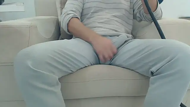 Snapshot of masterxmonster chatting on 01/12/26, 12:21 masterxmonster online show from 01/12/26, 12:21