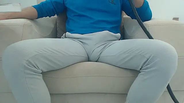 Snapshot of masterxmonster chatting on 02/10/26, 01:04 masterxmonster online show from 02/10/26, 01:04