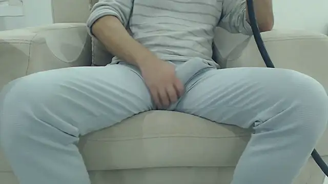 Snapshot of masterxmonster chatting on 03/05/26, 02:07 masterxmonster online show from 03/05/26, 02:07