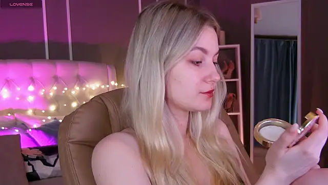 elinanortas online show from 02/09/25, 01:11