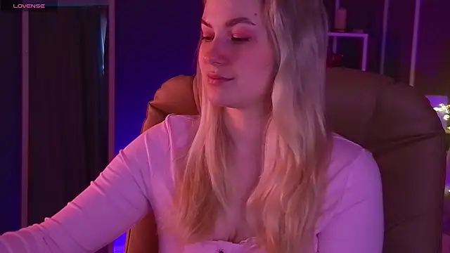 elinanortas online show from 03/15/25, 01:19