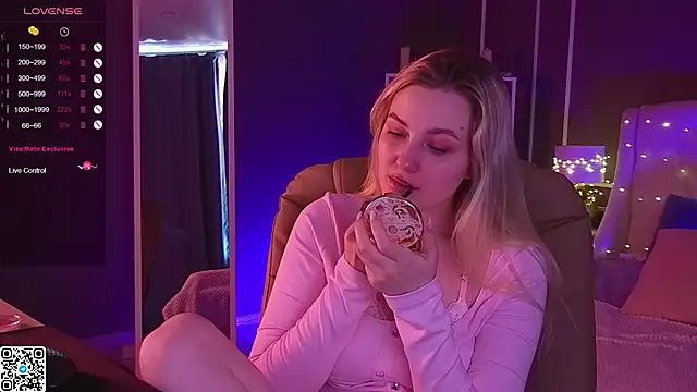 elinanortas online show from 03/15/25, 07:31