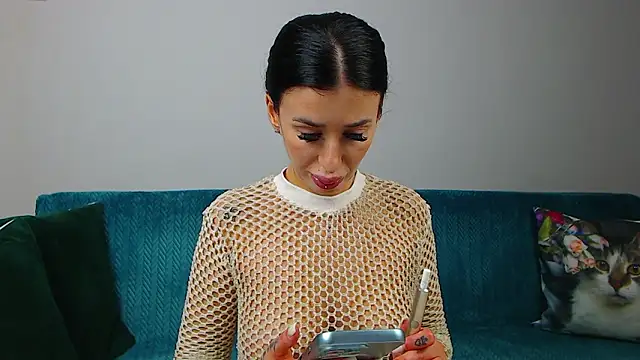 SaraDaisy online show from 02/06/26, 06:00