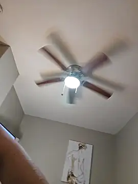 AmethystFoxx online show from 02/25/25, 12:25