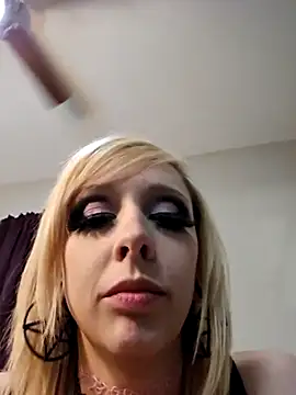 AmethystFoxx online show from 03/05/25, 07:17