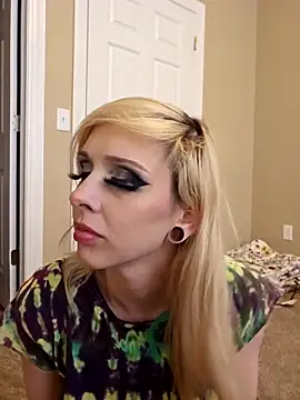 AmethystFoxx online show from 11/12/25, 09:36