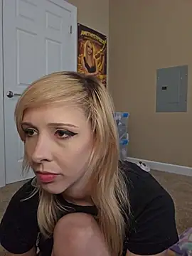 AmethystFoxx online show from 05/20/26, 06:36