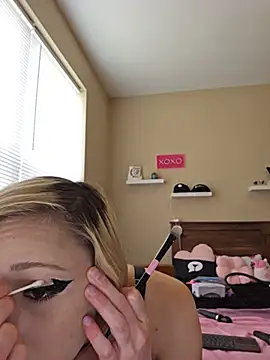 AmethystFoxx online show from 05/31/26, 06:09