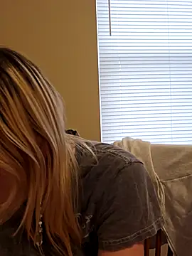 AmethystFoxx online show from 06/11/26, 12:54