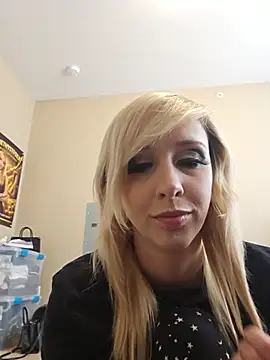 AmethystFoxx online show from 06/24/26, 05:34