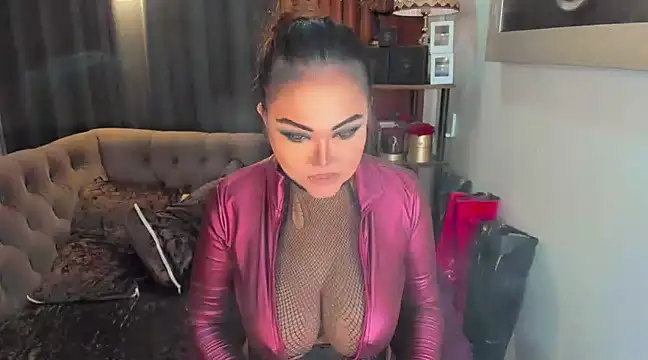 Snapshot of AsianHotieTS chatting on 02/06/25, 02:04 AsianHotieTS online show from 02/06/25, 02:04