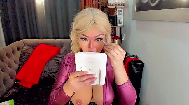 Snapshot of AsianHotieTS chatting on 03/02/25, 09:54 AsianHotieTS online show from 03/02/25, 09:54