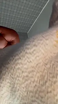 Snapshot of NinaVI chatting on 11/04/25, 02:21 NinaVI online show from 11/04/25, 02:21