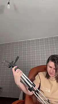 Snapshot of NinaVI chatting on 11/30/25, 06:23 NinaVI online show from 11/30/25, 06:23