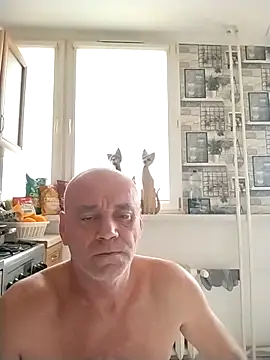 Snapshot of wilkalfa chatting on 11/11/25, 10:26 wilkalfa online show from 11/11/25, 10:26