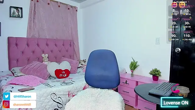 Snapshot of sharon_hill chatting on 01/15/26, 12:15 sharon hill online show from 01/15/26, 12:15