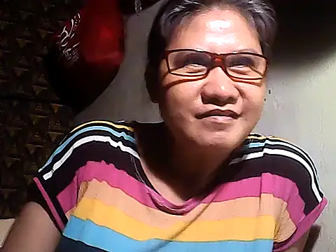 sweetsosie18 online show from 05/16/26, 11:42