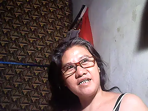 sweetsosie18 online show from 06/05/26, 01:12