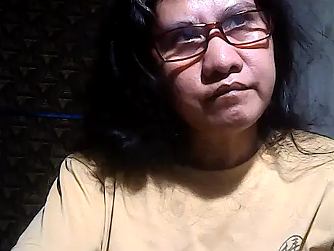 sweetsosie18 online show from 06/06/26, 01:43