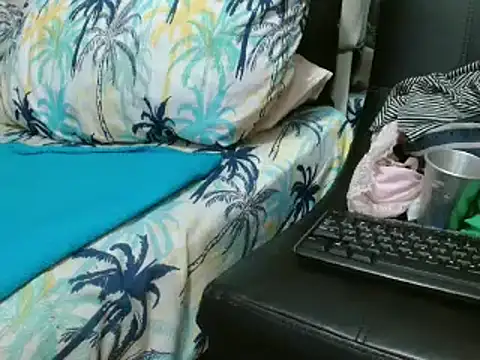 sharlot003 online show from 03/02/25, 11:07