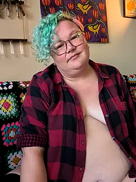 Snapshot of PotOfGreer chatting on 10/10/25, 04:06 PotOfGreer online show from 10/10/25, 04:06