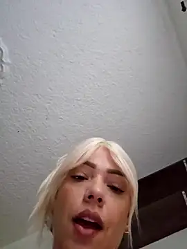 Snapshot of natalygolden69 chatting on 01/10/26, 12:40 natalygolden69 online show from 01/10/26, 12:40