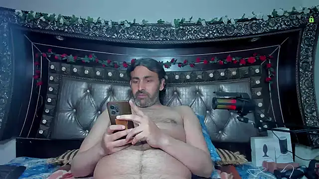 Snapshot of CrisJordan_Hot chatting on 02/21/26, 05:03 CrisJordan Hot online show from 02/21/26, 05:03