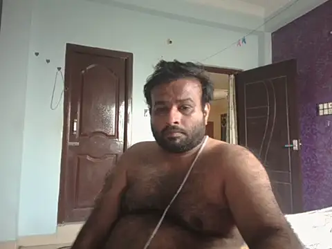 Snapshot of sura11311 chatting on 06/23/26, 05:05 sura11311 online show from 06/23/26, 05:05