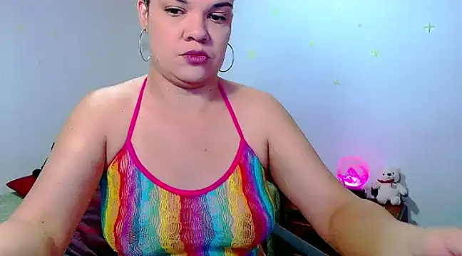 Snapshot of luchiana_hott21 chatting on 01/21/25, 01:54 luchiana hott21 online show from 01/21/25, 01:54