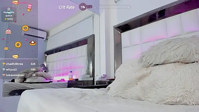 Snapshot of MiaConte chatting on 12/22/24, 01:55 MiaConte online show from 12/22/24, 01:55