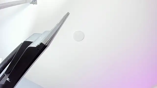 Snapshot of MiaConte chatting on 01/03/25, 07:29 MiaConte online show from 01/03/25, 07:29