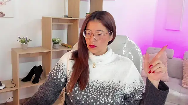 Snapshot of Antonnella_3 chatting on 10/01/25, 12:33 Antonnella 3 online show from 10/01/25, 12:33
