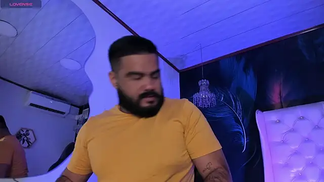 MichaelBear  online show from 02/02/25, 12:13