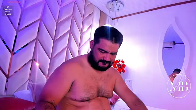 MichaelBear  online show from 10/03/25, 01:19