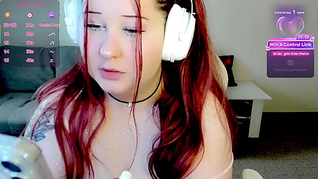 Snapshot of Evie_Pie chatting on 02/20/26, 11:11 Evie Pie online show from 02/20/26, 11:11