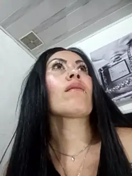 Snapshot of Tania_mature chatting on 05/01/26, 05:17 Tania mature online show from 05/01/26, 05:17