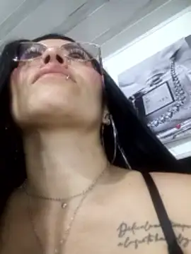 Snapshot of Tania_mature chatting on 05/02/26, 05:18 Tania mature online show from 05/02/26, 05:18