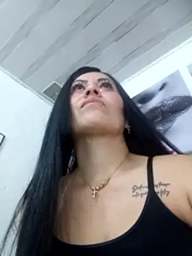 Snapshot of Tania_mature chatting on 06/16/26, 05:37 Tania mature online show from 06/16/26, 05:37