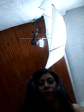 Snapshot of Tania_mature chatting on 06/29/26, 05:57 Tania mature online show from 06/29/26, 05:57