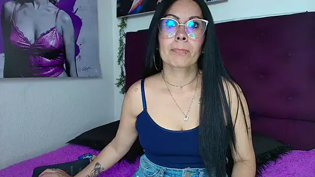 Snapshot of Tania_mature chatting on 07/18/26, 06:01 Tania mature online show from 07/18/26, 06:01