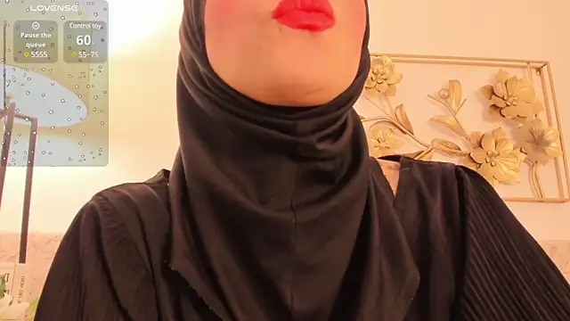 Snapshot of hanajameela chatting on 02/07/25, 11:45 hanajameela online show from 02/07/25, 11:45