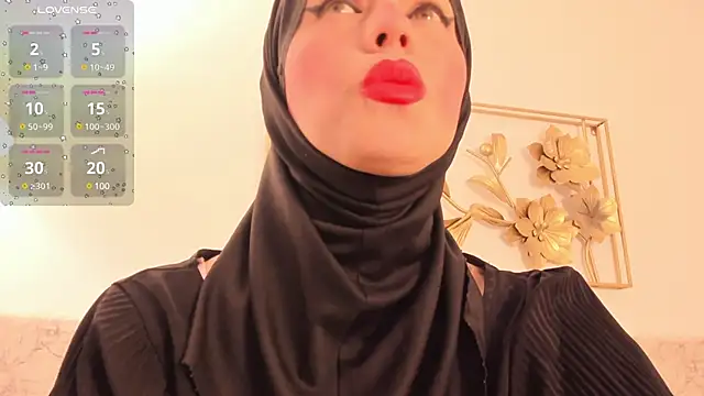 Snapshot of hanajameela chatting on 02/13/25, 11:39 hanajameela online show from 02/13/25, 11:39