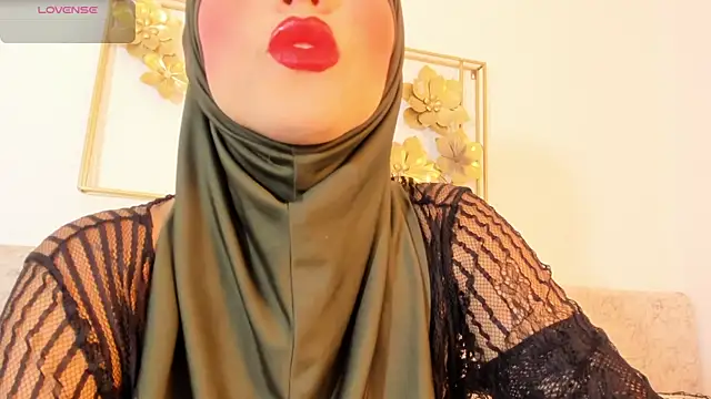 Snapshot of hanajameela chatting on 09/17/25, 11:34 hanajameela online show from 09/17/25, 11:34